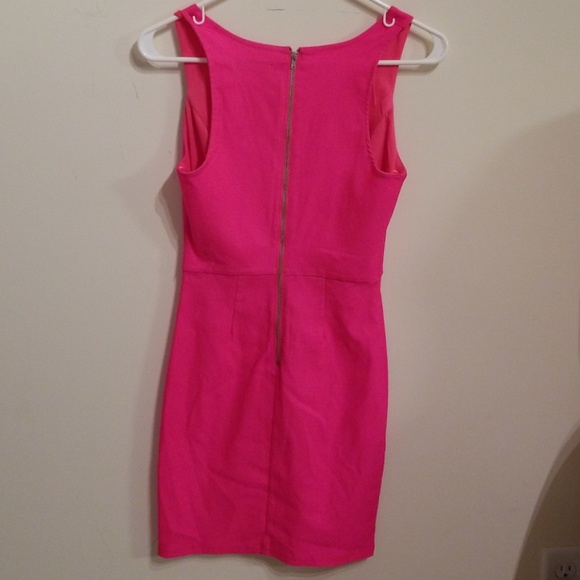 SOLD! pink bodycon mini dress w plunge necklineNWT - Picture 4 of 7